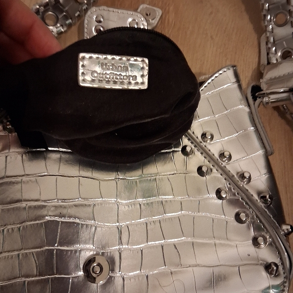 Urban Outfitters Silver Devon Studded Shoulder Bag - Picture 4 of 4
